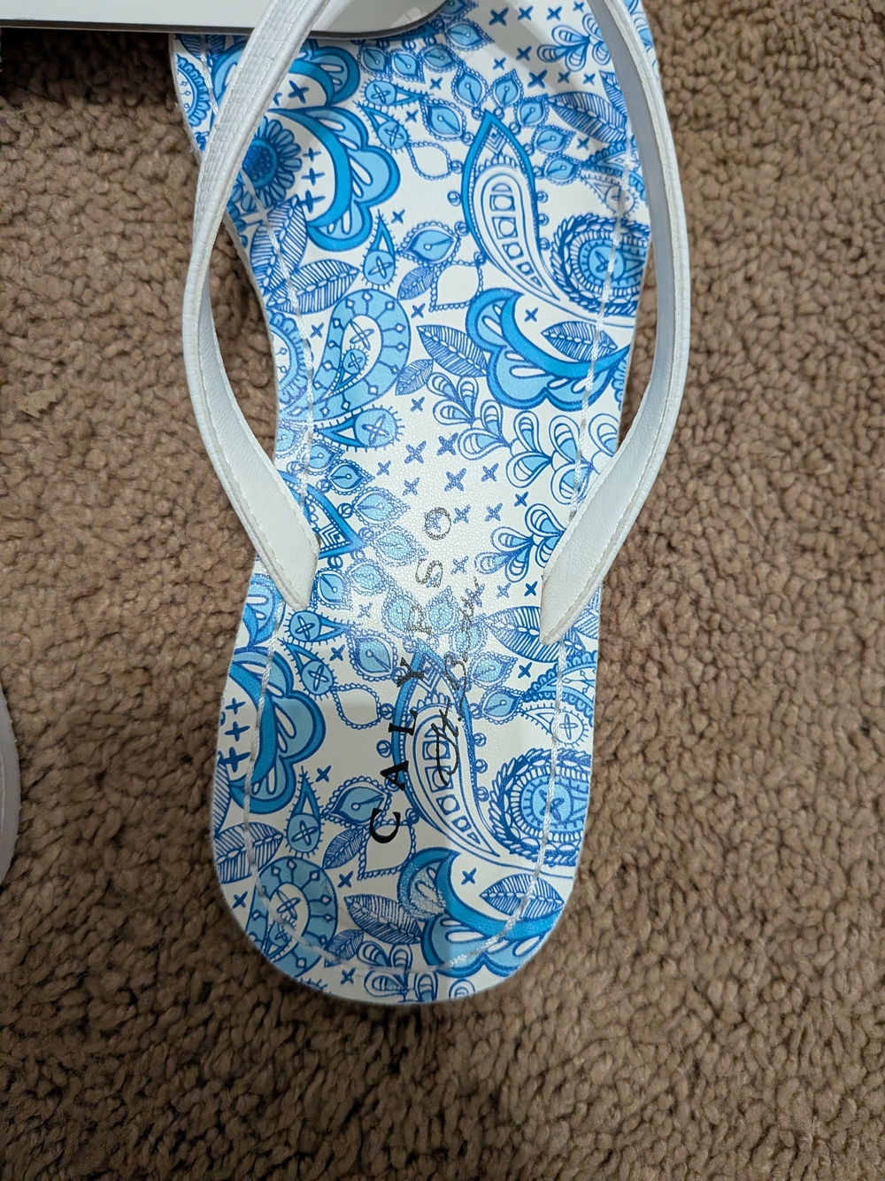 NEW Calypso St. Barth White and Blue Paisley Flip Flops - Picture 4 of 4